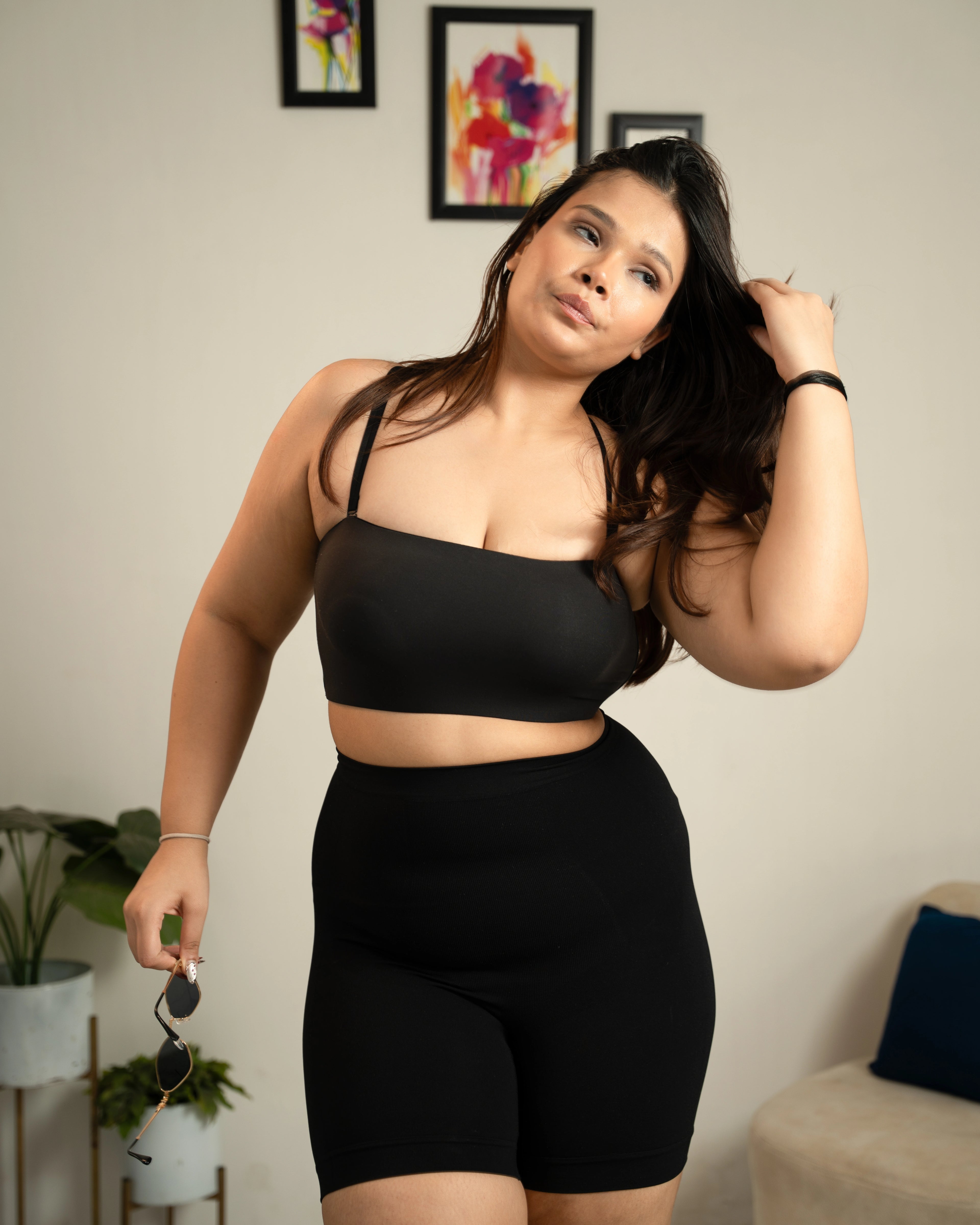 Black seamless padded bandeau bra for women – strapless comfort fit